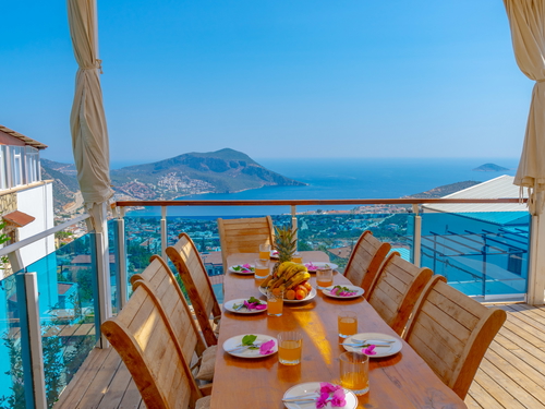  gece  -  Kasım
  | Kalkan Akbel'de Eşsiz Deniz Manzaralı Geniş Aile Villası